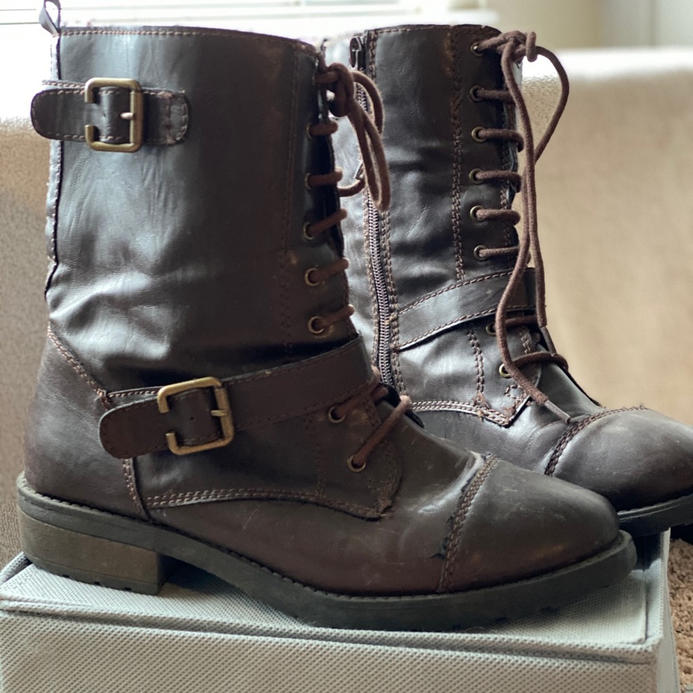 Brown ankle boots
